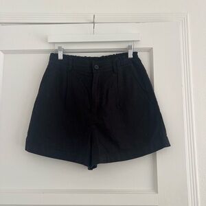 Uniqlo high waisted linen shorts